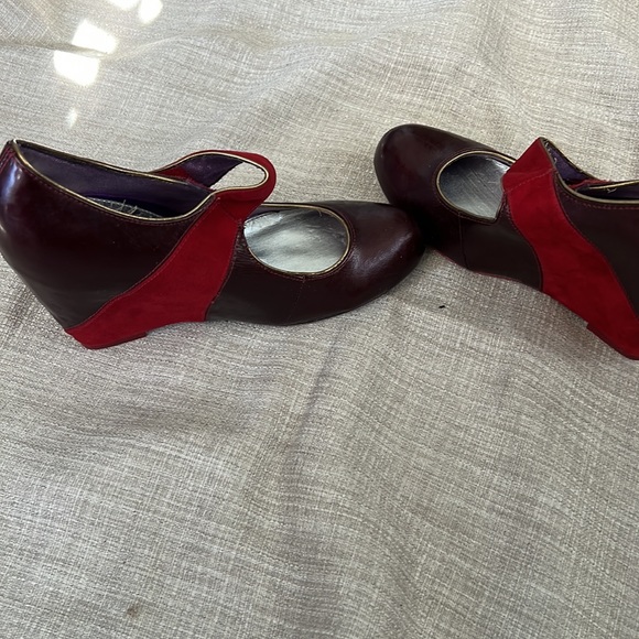 Poetic Licence Ruby red Mary Jane sz 7.5(38 1/2) wedge shoes - Picture 5 of 5